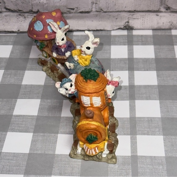 Vintage Easter Rabbit Figurine Train Carrot Egg Mushroom Train 8.5" X 3" - Picture 2 of 12